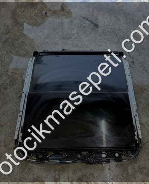 BMW 116D F40 KOMPLE SUNROOF