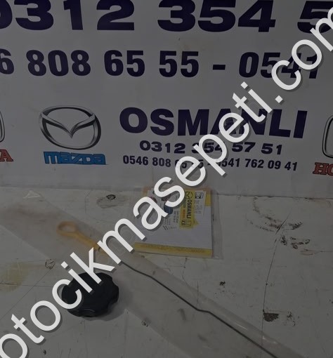 Mazda Lantis Yağ Çubuğu ve Yağ Dolum Kapağı Resmi