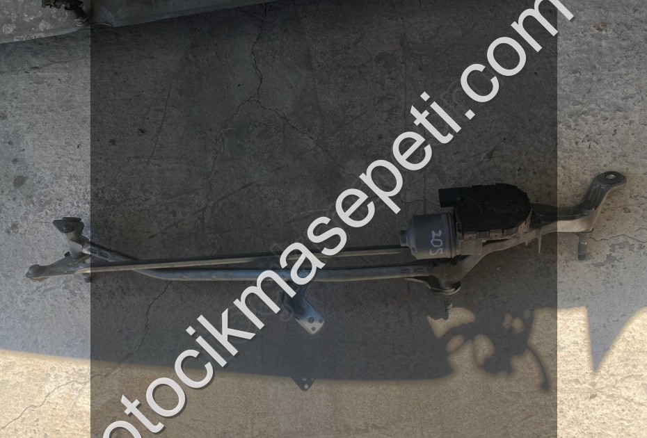 MERCEDES W205 ÖN CAM SİLGİ MEKANİZMASI OTO FEDAİ