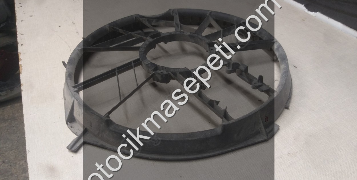 Mercedes Benz B180 b200 Fan davlumbazı