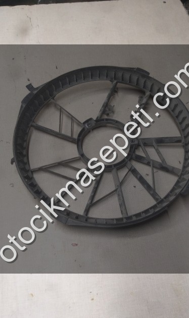 Mercedes Benz B180 b200 Fan davlumbazı