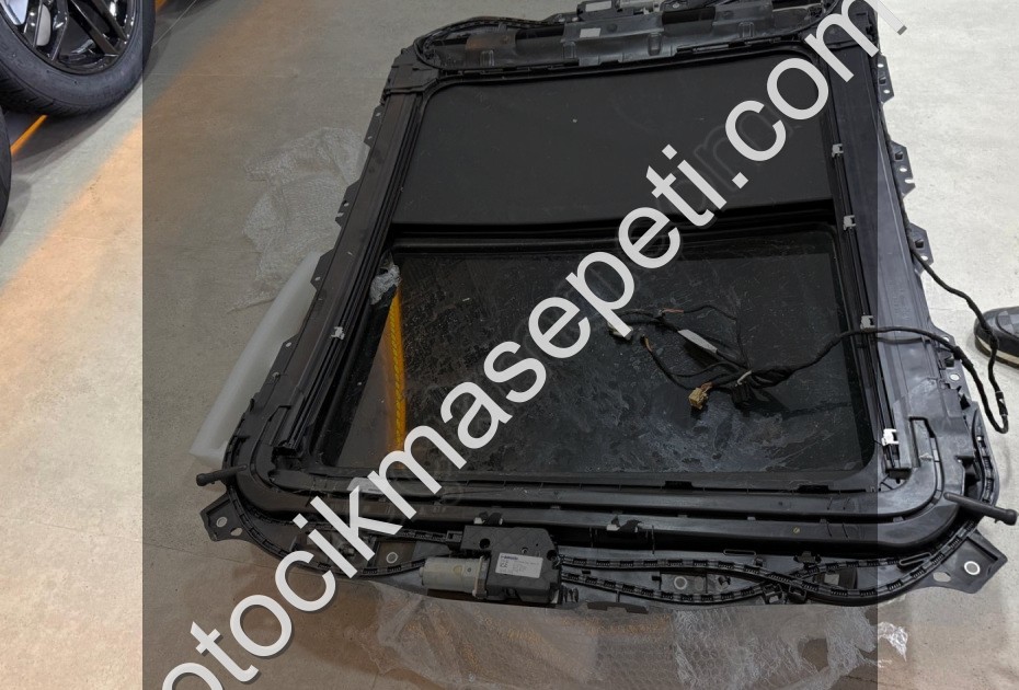 Cupra Formentor komple sunroof sıfır orijinal