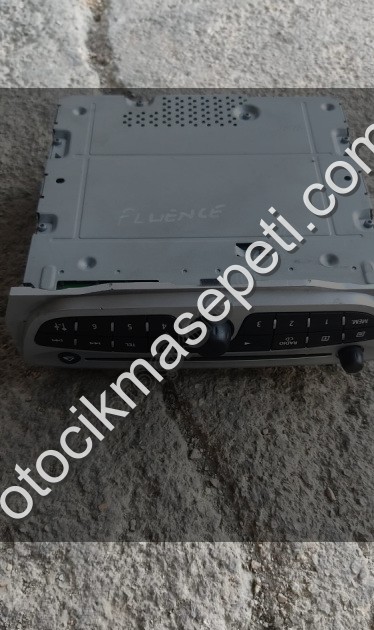 RENAULT FLUENCE RADYO AYAR EKRAN