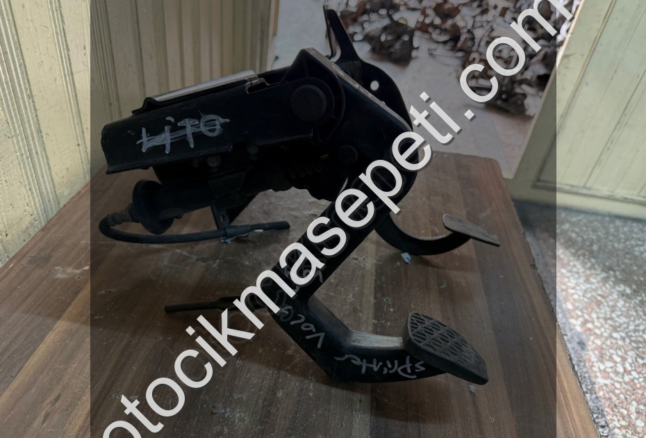 VOLKSWAGEN VOLT DEBRİYAJ PEDALI , VOLKSWAGEN LT35 DEBRİYAJ PEDALI