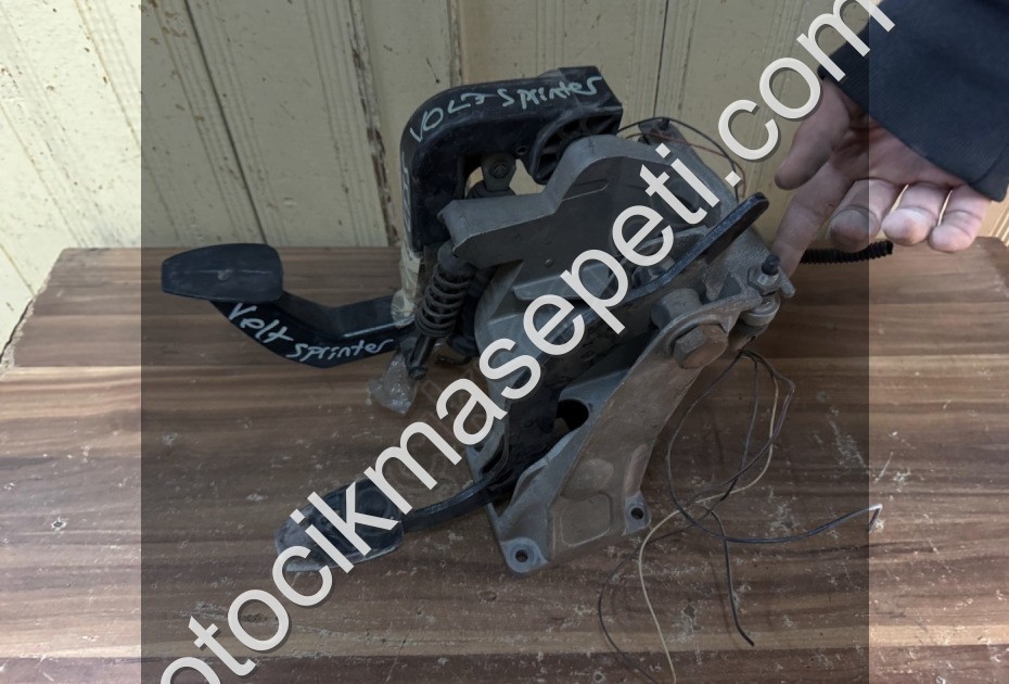 VOLKSWAGEN VOLT DEBRİYAJ PEDALI , VOLKSWAGEN LT35 DEBRİYAJ PEDALI
