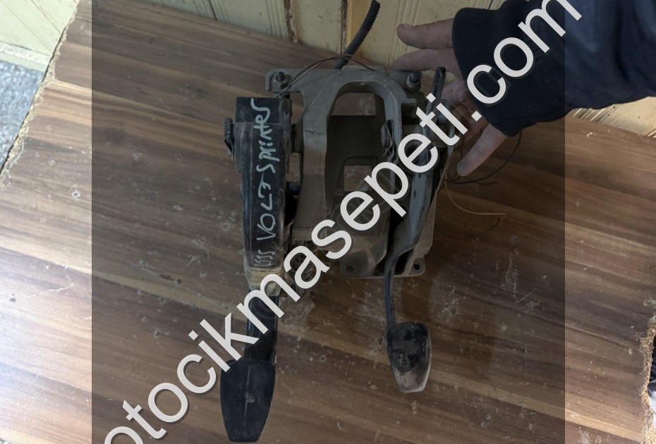 VOLKSWAGEN VOLT DEBRİYAJ PEDALI , VOLKSWAGEN LT35 DEBRİYAJ PEDALI