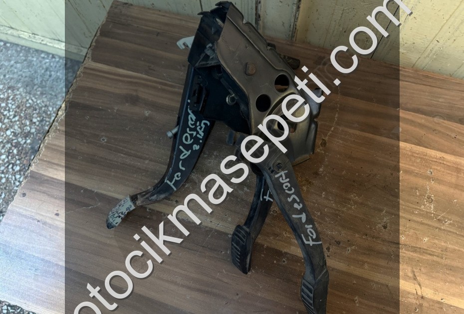 FORD ESCORT DEBRİYAJ PEDALI 2.ÜRÜN 95-00 MODEL ORJİNAL
