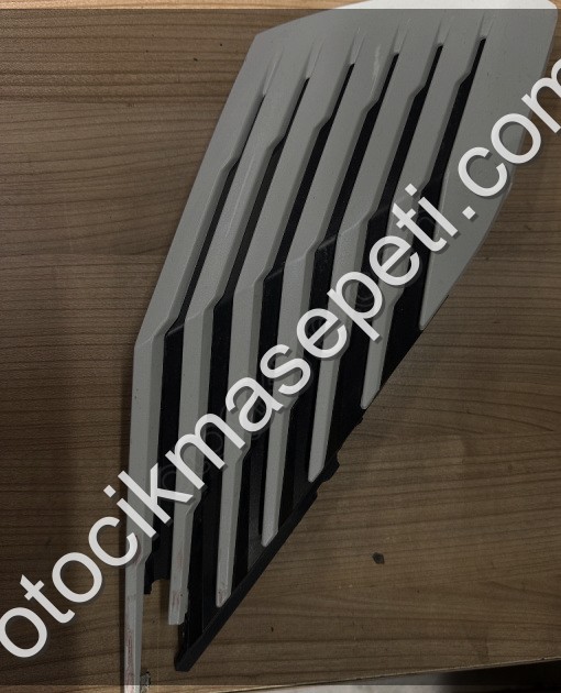 Peugeot 5008 far çıtası