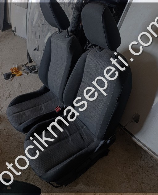Opel Corsa F koltuk takımı