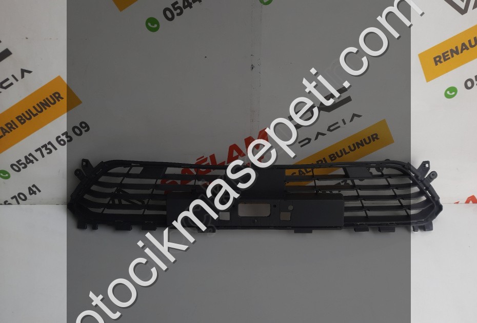 Clio 5.5 24-25 Sıfır İthal Orta Izgara 622549102R - Detay Görseli 8