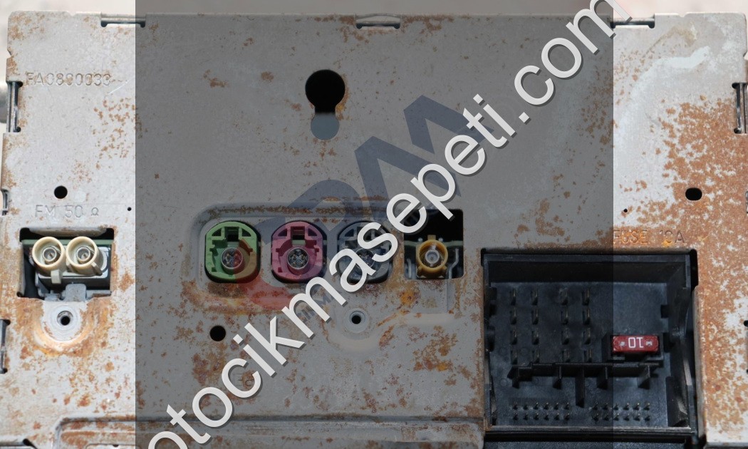 MERCEDES E SERİSİ A212 W212 TEYP NAVİGASYON A2129001826