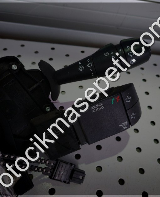 RENAULT CLIO 4 SILGI KOLU FAR KOLU DİREKSYON KOLU-DÜZCE ÇIKMA