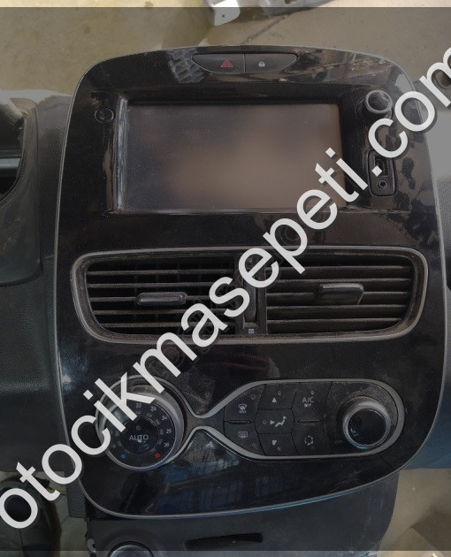 ÇIKMA RENAULT CLİO 4 TEYP