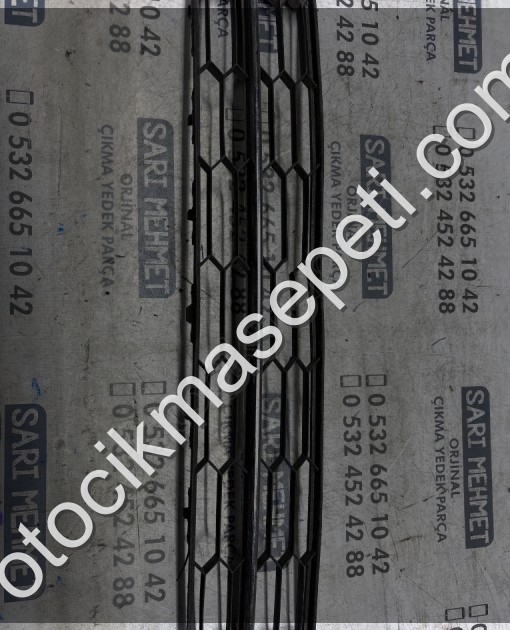 ÇIKMA SKODA SÜPER B ORTA IZGARA NİKELAJI