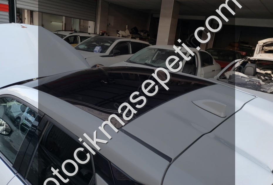 2025 Toyota C-HR 1.8 SUNROOF