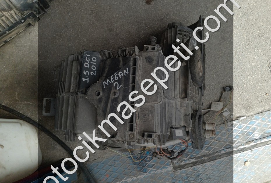 MEGANE 2 KALORÜFER KAZANI SÖKME ORJİNAL SAVAS OTO