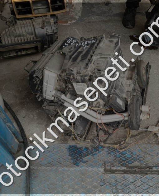 MEGANE 2 KALORÜFER KAZANI SÖKME ORJİNAL SAVAS OTO