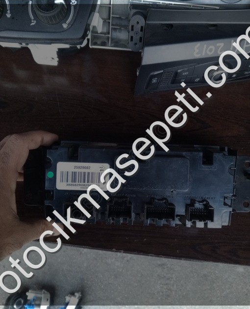 RENAULT MEGANE 3 KLİMA KONTROL PANELİ SÖKME ORJİNAL SAVAS OTO