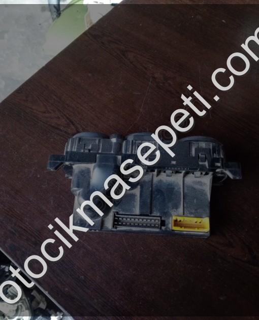 LİNEA KLİMA KONTROL PANELİ SÖKME ORJİNAL SAVAS OTO