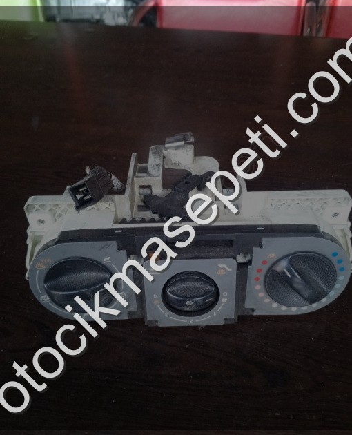 LİNEA KLİMA KONTROL PANELİ SÖKME ORJİNAL SAVAS OTO