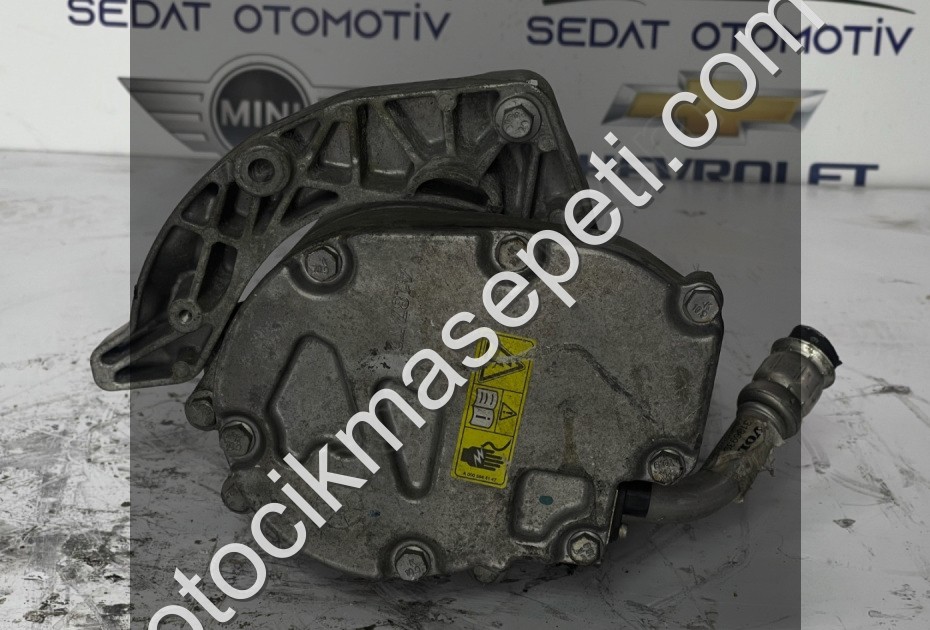 Volvo XC90  KLIMA KOMPRESÖRÜ ELEKTRIKLI  2014-2018  P31455426