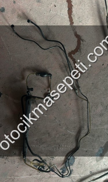 2016 RENAULT MASTER 3 ÇIKMA ORJİNAL MAZOT BORULARI