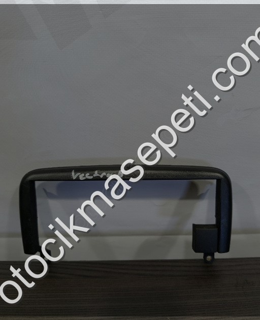 Opel Vectra B Teyp Çerçevesi