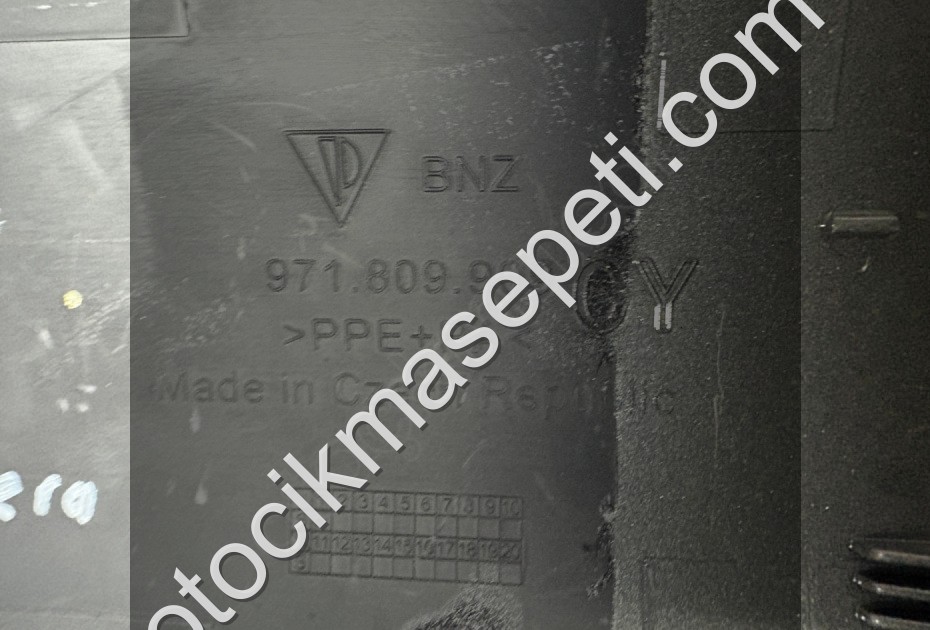 PORSHE 971 PANEMARA DEPO KAPAĞI