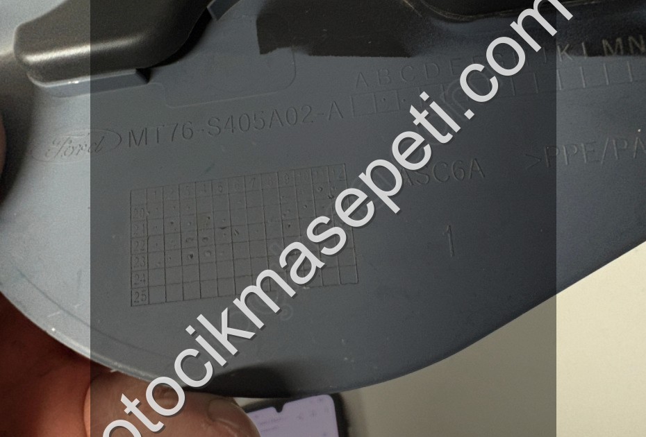 FORD TOURNEO COURİER DEPO KAPAĞI