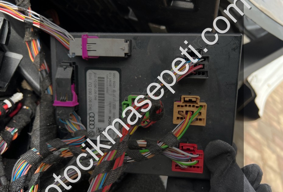 Whatsaptan siparişler audia5  bcm beyni modülü 8k0907063 dj