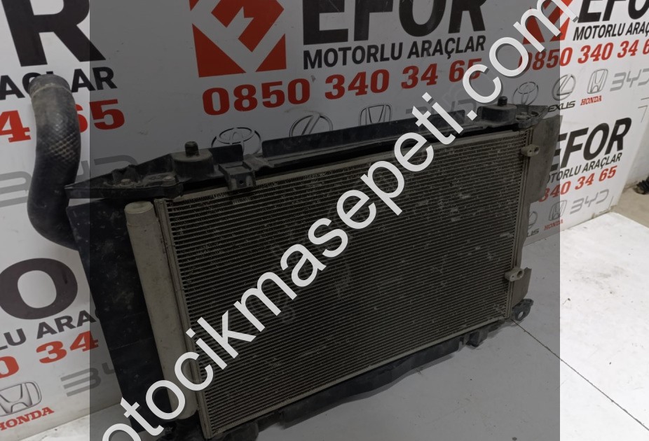 TOYOTA AURİS BENZİNLİ KOMPLE RADYATÖR SETİ ÇIKMA ORİJİNAL PARÇA