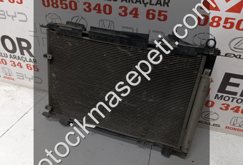 TOYOTA COROLLA 1.4 DİZEL KOMPLE RADYATÖR SETİ ÇIKMA ORİJİNAL