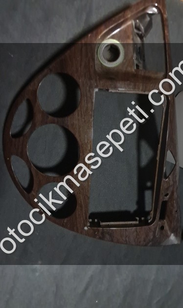 FORD FOCUS 1 ORTA KONSOL TEYP ÇERCEVE PANEL