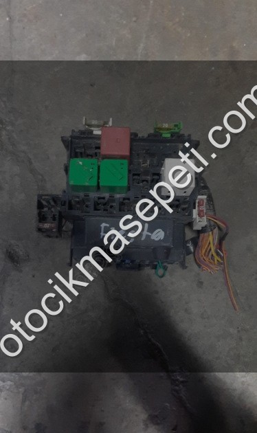 Fort fiesta sigorta kutusu