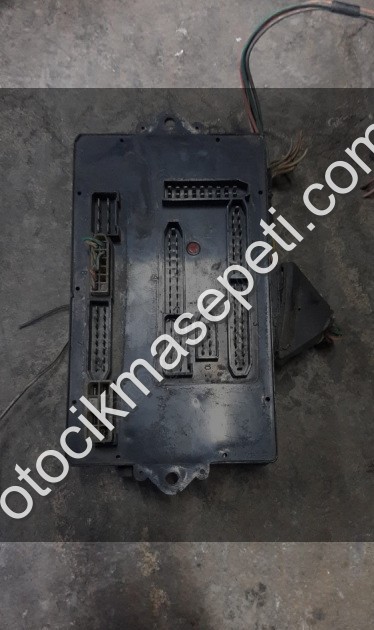 Lada samara klimasız sigorta kutusu