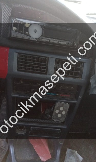 Toyota Corolla ae92 fındık kasa teyp cercevesi