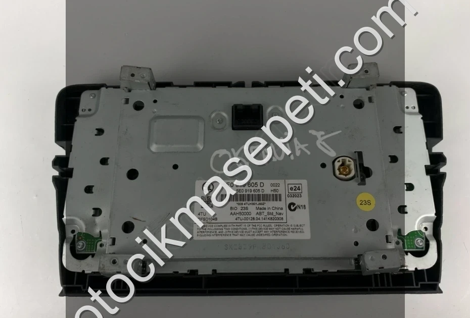 5E0919605D SKODA OCTAVİA 20132017 NAVİGASYON EKRAN MONİTÖRÜ