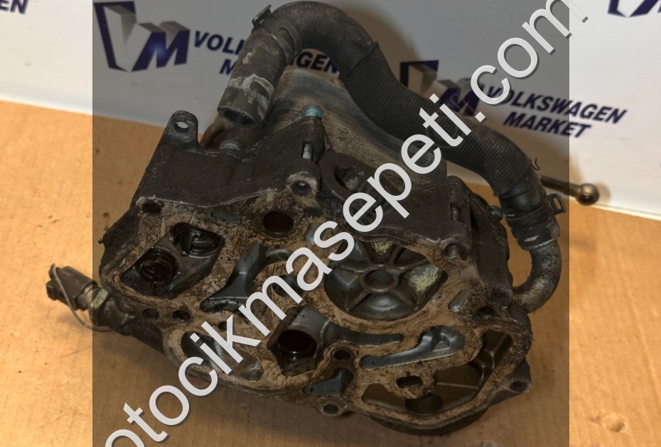 AUDİ A4 A6 A8 Q7 TOUAREG 02-11 YAĞ FİLTRE GÖVDESİ 059115397AC