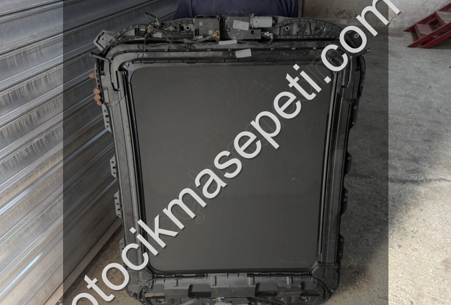 2021-25 CUPRA FORMENTOR SANRUF KOMPLE HATASIZ ORJ ÇIKMA