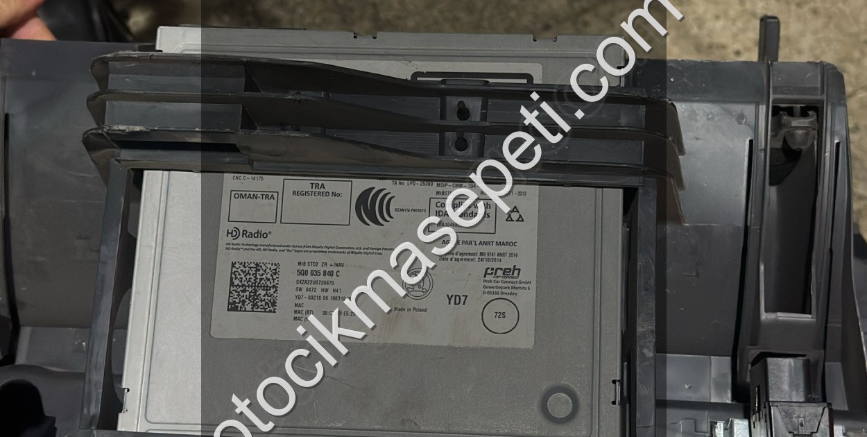 2011-2014 SKODA SUPERB CD CHANGER 5Q0 035 840 C ORJ ÇIKMA