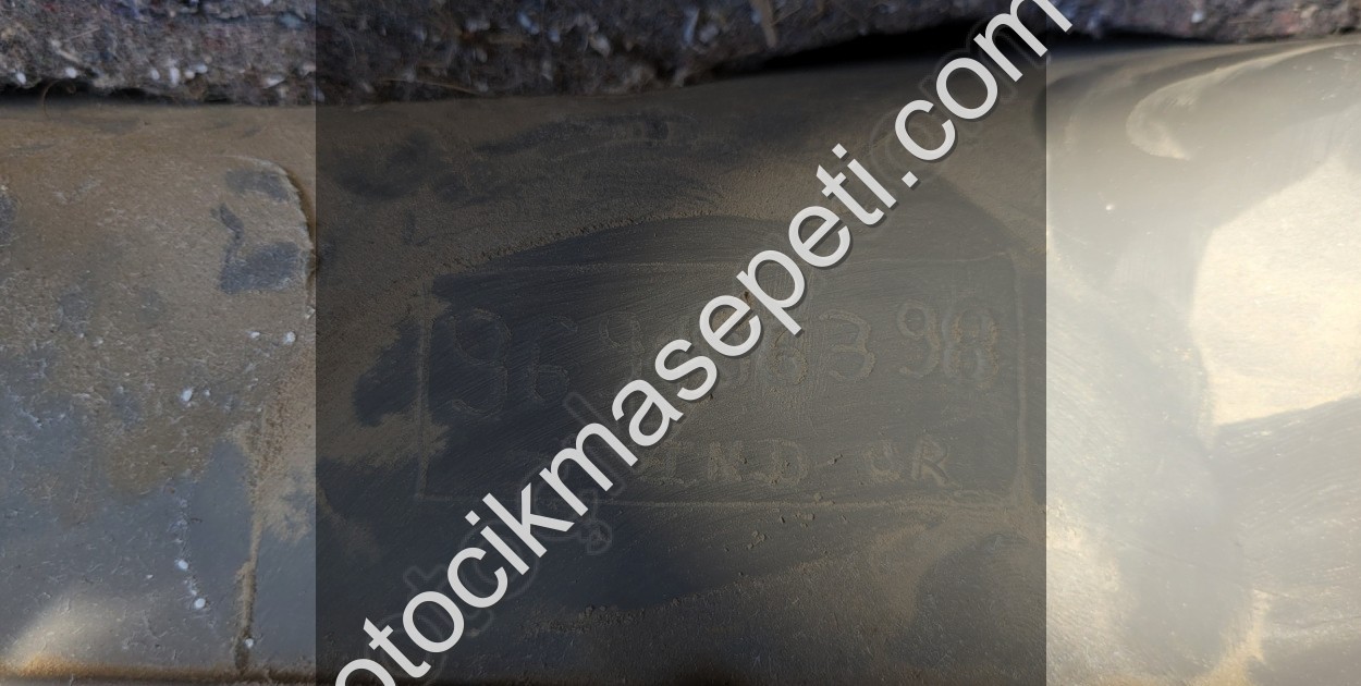 Renault Kangoo III Torpido Alt Orta Konsolu 969106398