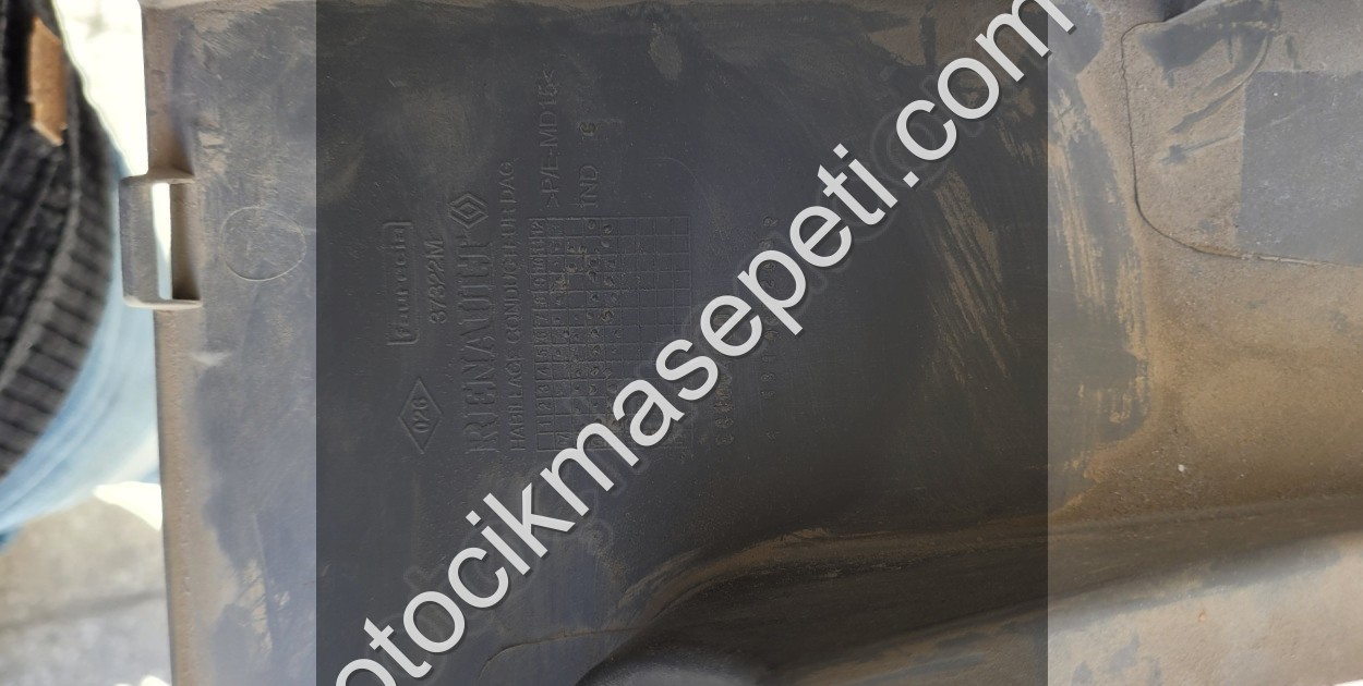 Renault Kangoo3 Torpido Sigorta Kapağı 681064030R