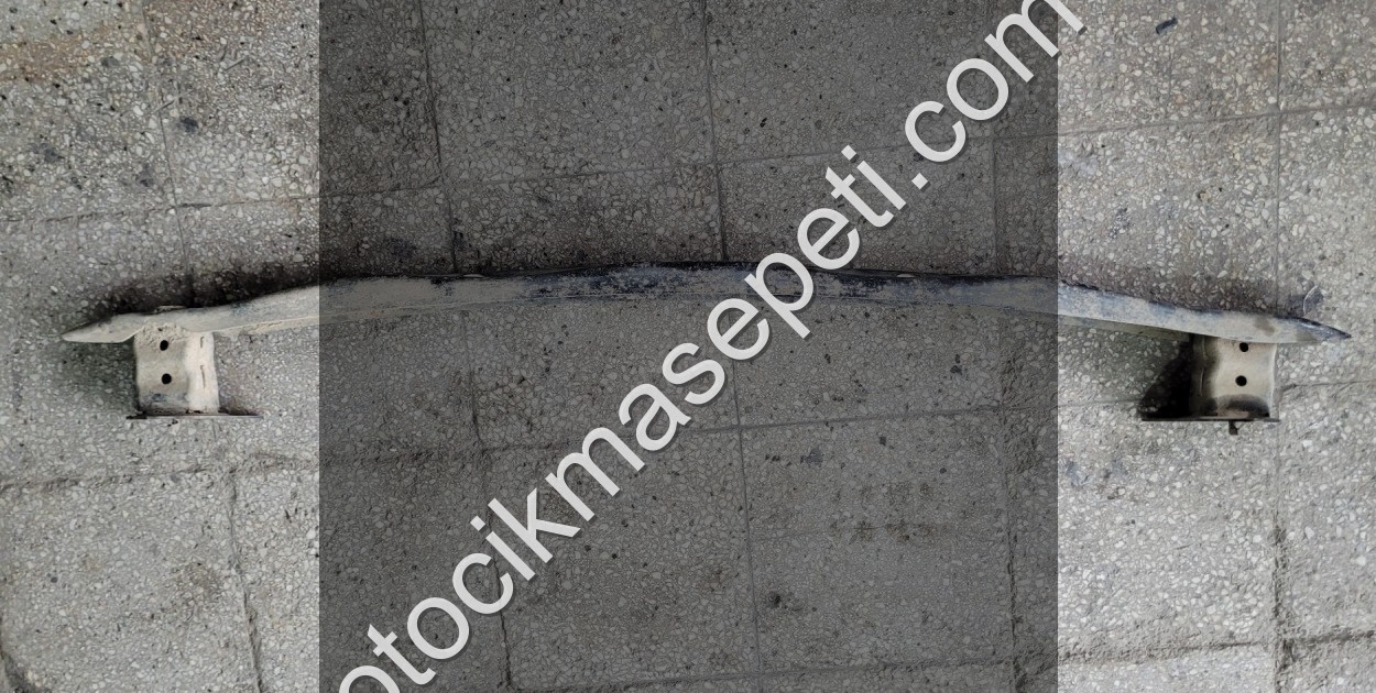 Renault Kangoo 3 Arka Tampon Demiri (Darbe Barı) - 756101976R