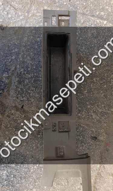 Renault Kangoo 3 2011 Teyp Çerçevesi 8200636789