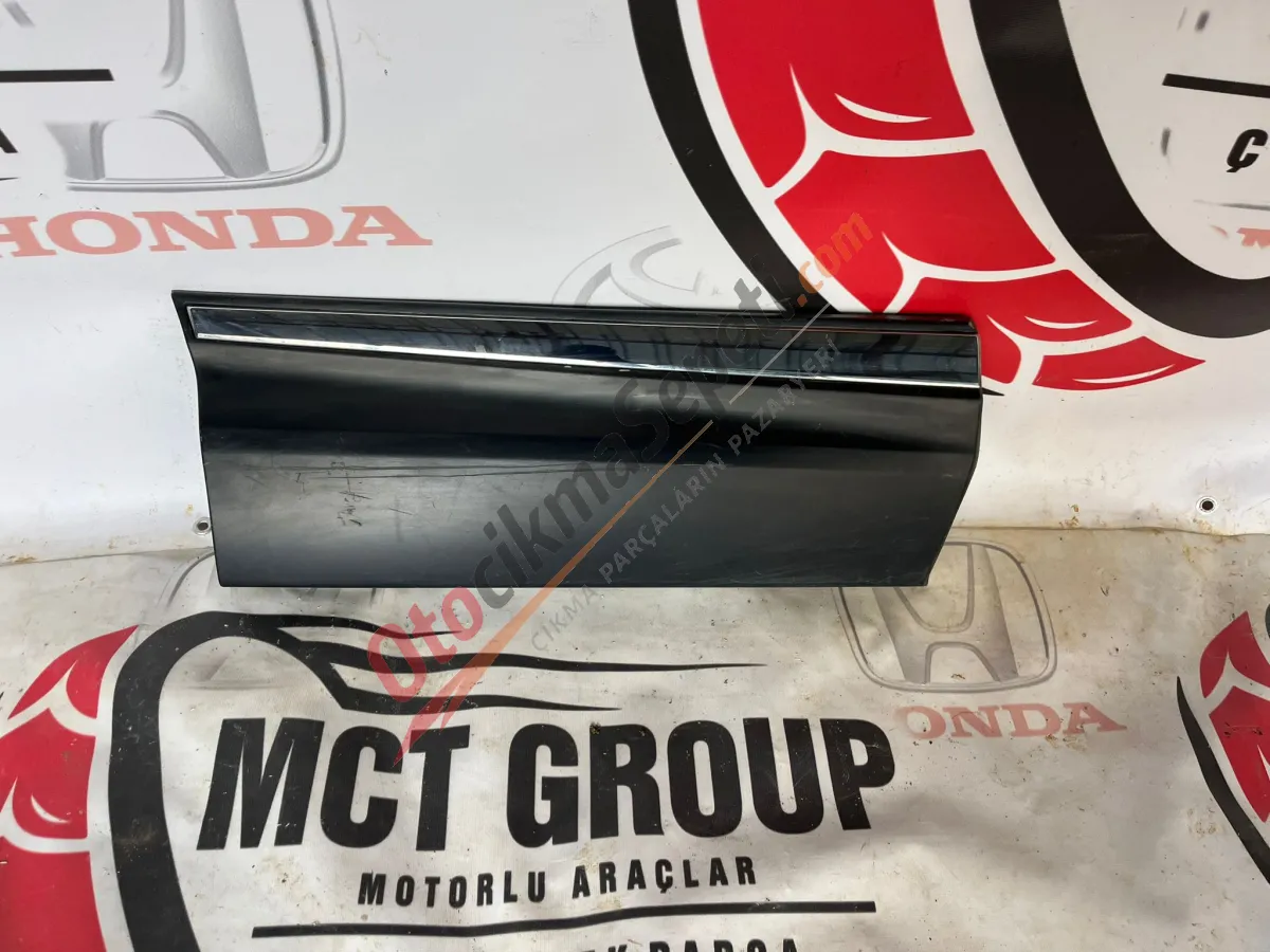 HONDA CRV SAĞ ARKA KAPI BANDI ÇIKMA ORJINAL