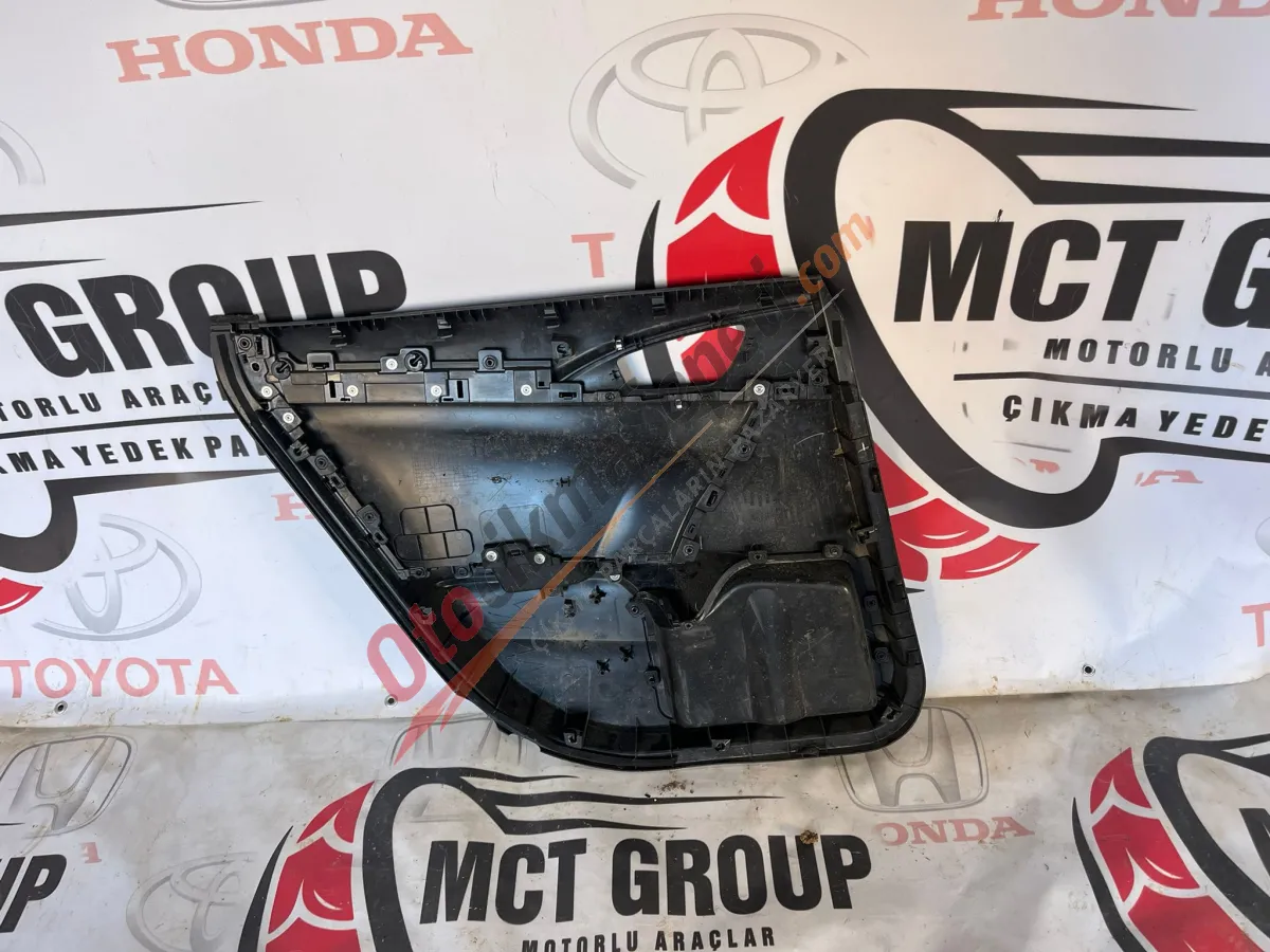 HONDA CİVİC ÇIKMA ORJİNAL SAĞ ARKA KAPI DÖŞEMESİ 16-21
