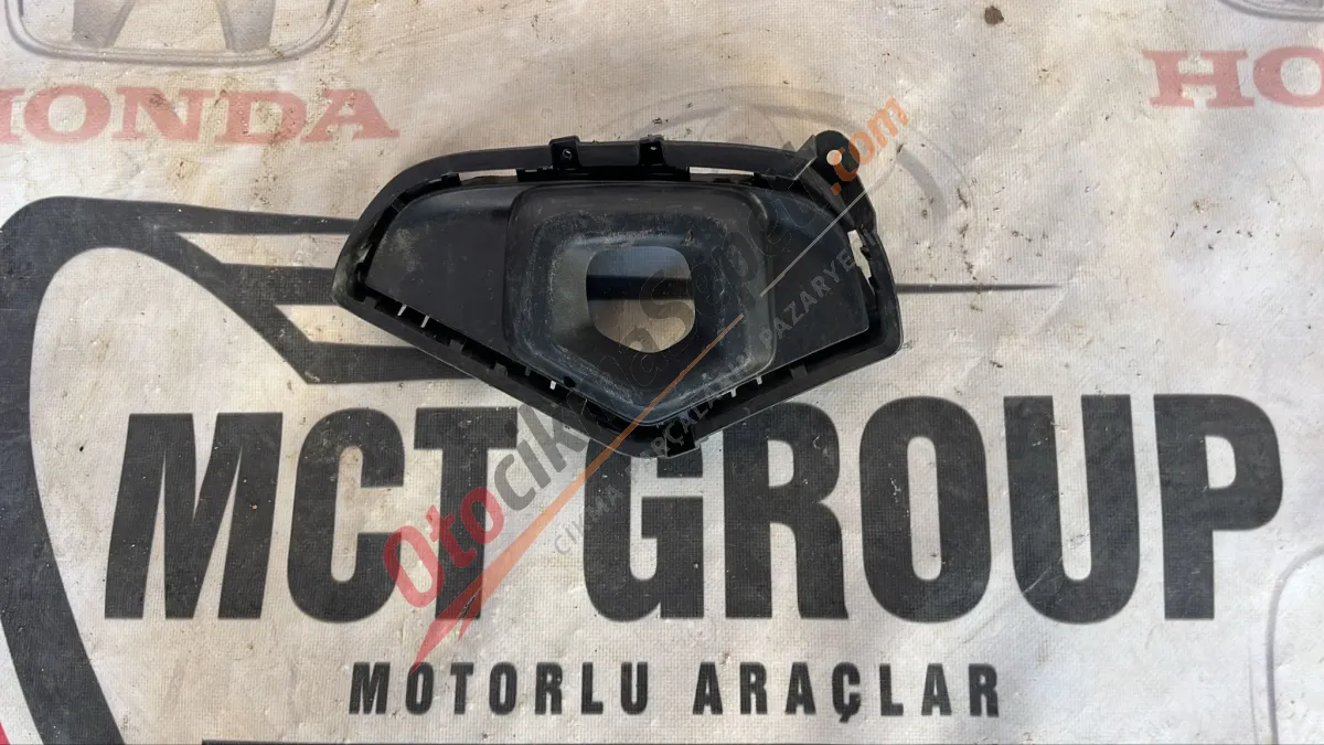 TOYOTA RAV4 SAĞ ÖN SİS ÇERÇEVESİ ÇIKMA ORJINAL 19-25