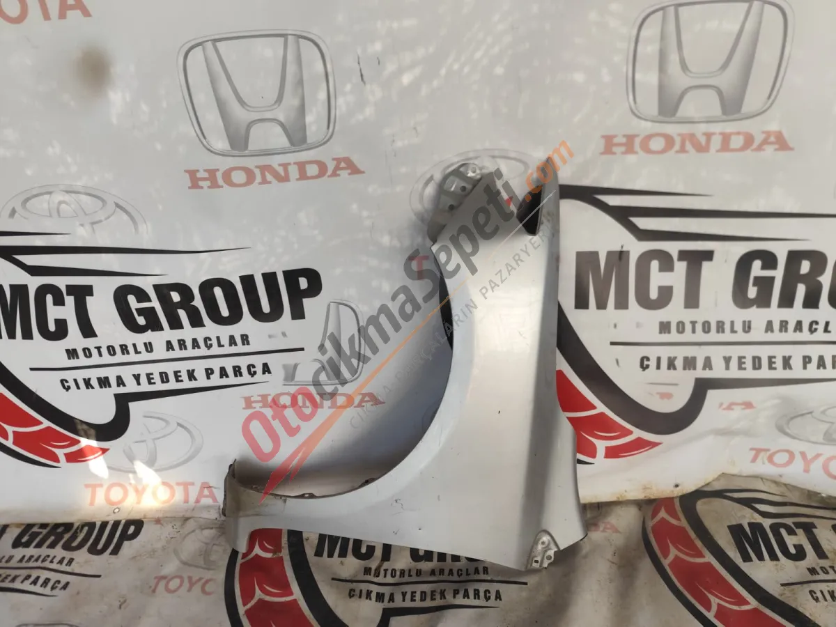 TOYOTA COROLLA SOL ÖN ÇAMURLUK ÇIKMA ORJINAL 2010-2012